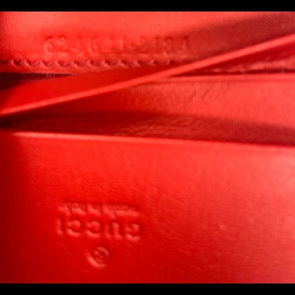 Gucci #624641 GG Supreme Apple Motif Card Wallet, New in Box - Picture 6 of 9